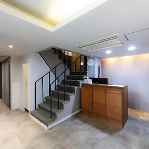 Hotel About, Seul